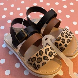 Brand new toddler sandal in size 8